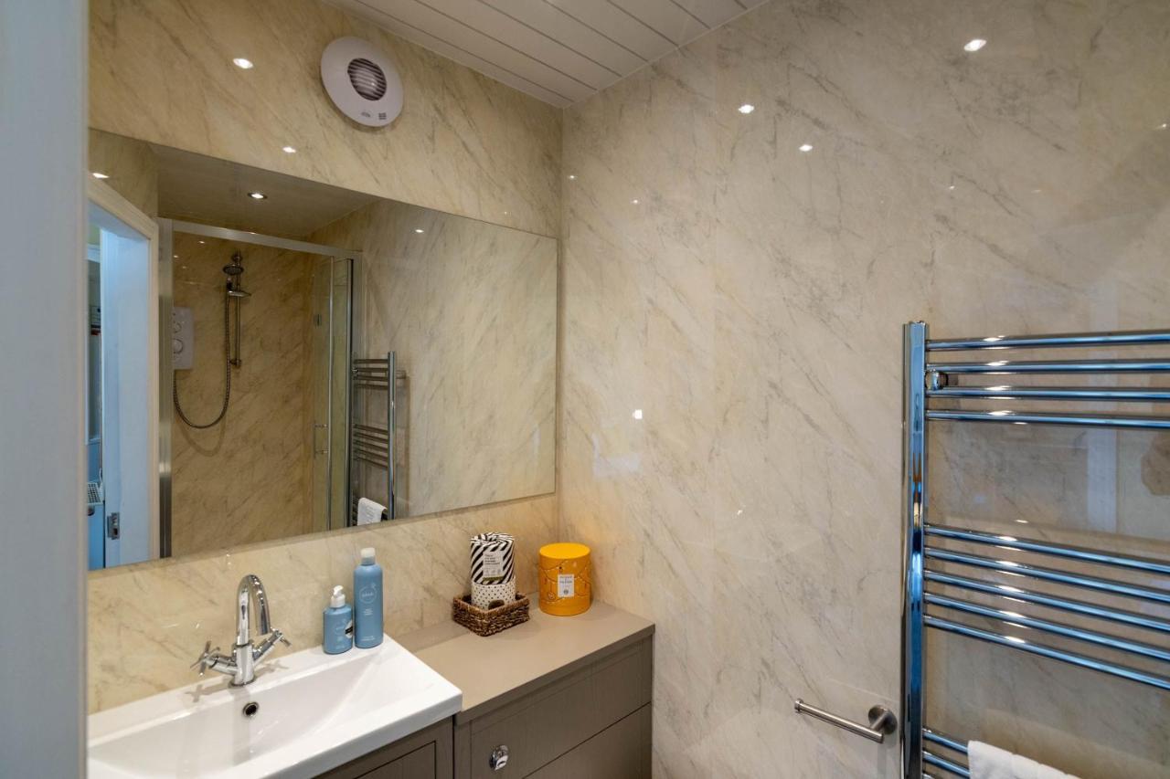 Rosebank House Blairgowrie - Sleeps 12, Games Rooms, Ev Point, Pets Welcomeブレアゴーリー エクステリア 写真
