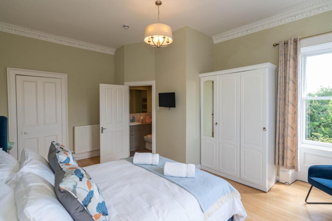 Rosebank House Blairgowrie - Sleeps 12, Games Rooms, Ev Point, Pets Welcomeブレアゴーリー エクステリア 写真